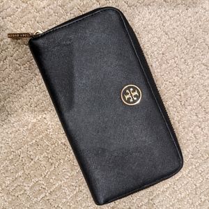 Tory Burch leather continental wallet